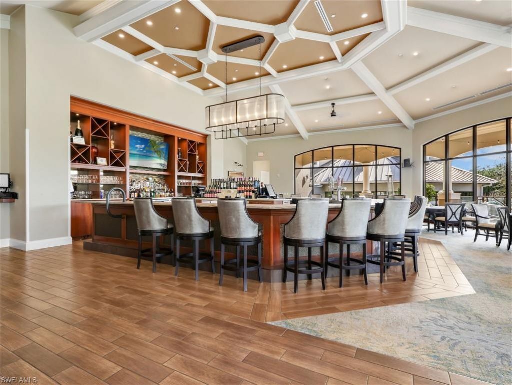 2130 Aberdeen Ln, Unit 9-102, Naples, FL 34109 Photo