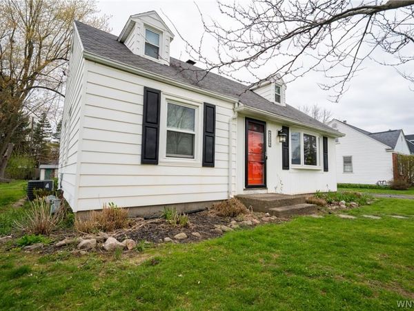 4202 Shimerville Road , Clarence, NY 14031