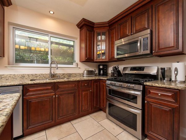 8318 Glen Canyon DR, Round Rock, TX 78681