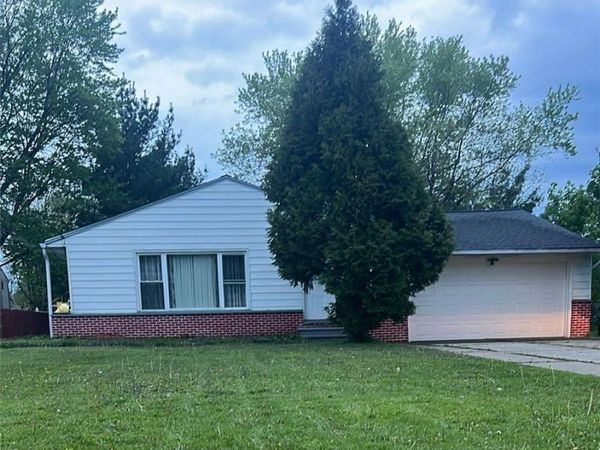 5820 Wilson Mills Road , Highland Hills, OH 44143