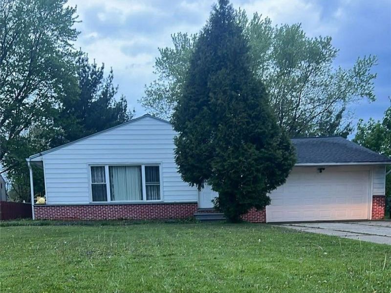 5820 Wilson Mills Road, Highland Hills, OH 44143 Photo 1