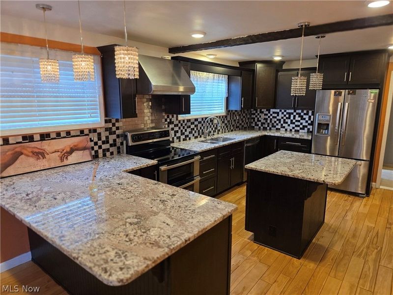 5820 Wilson Mills Road, Highland Hills, OH 44143 Photo 3