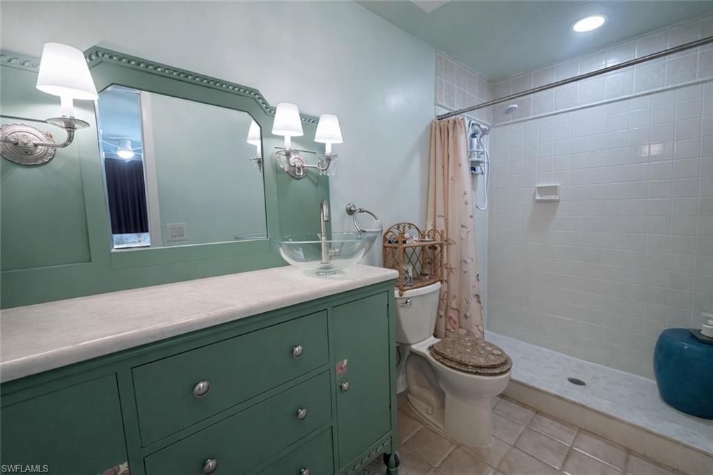 11060 Caravel Cir , Unit 201, Fort Myers, FL 33908 Photo