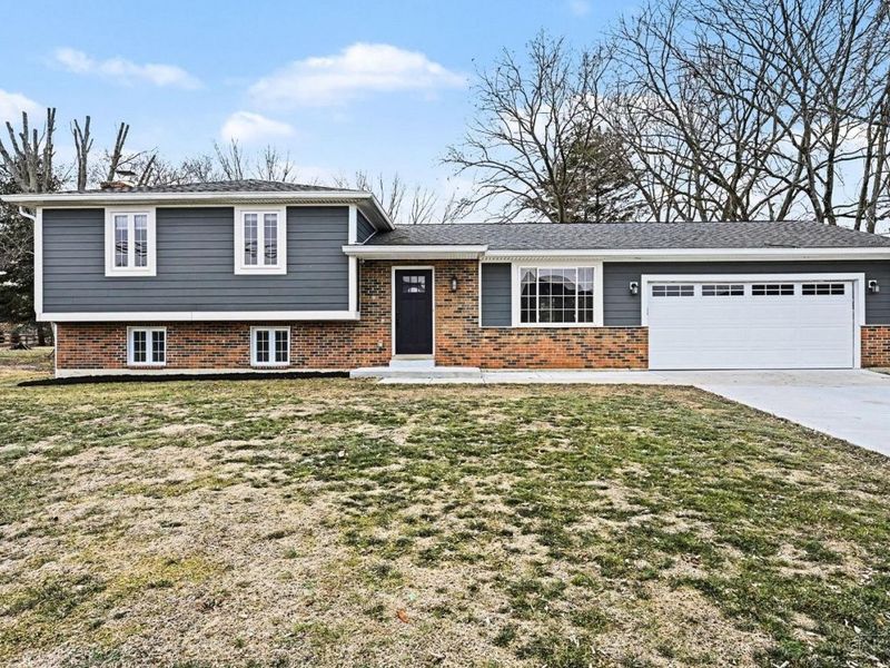 6885 Kyles Station Road, Liberty Township, OH 45044 Photo 2