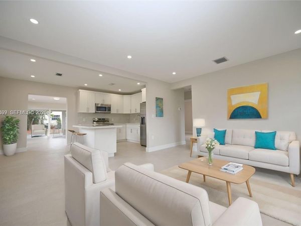 6615 SW 4th St , Miami, FL 33144