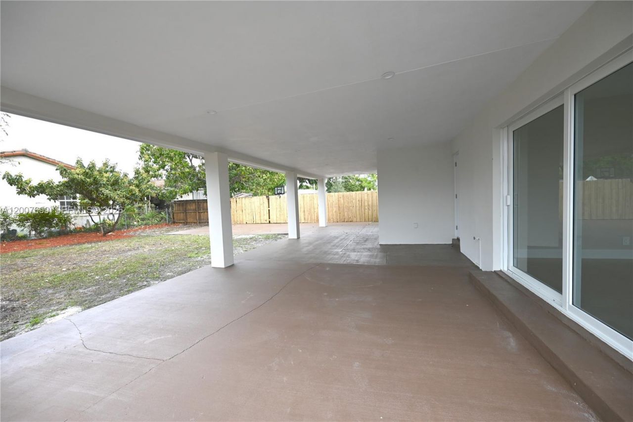 6615 SW 4th St , Miami, FL 33144 Photo