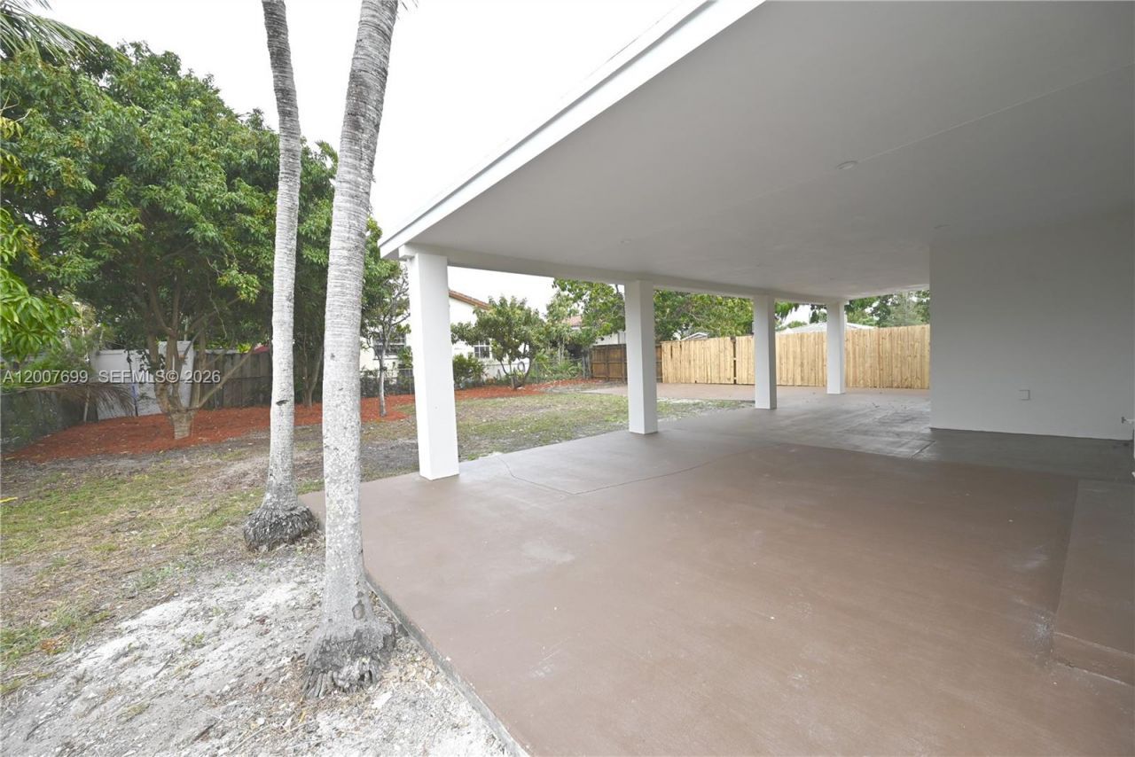 6615 SW 4th St , Miami, FL 33144 Photo