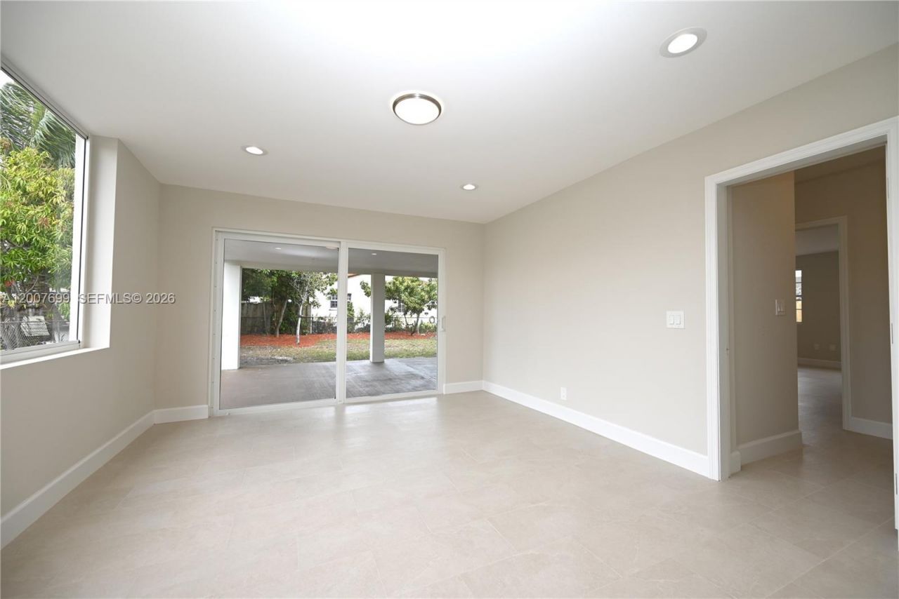 6615 SW 4th St , Miami, FL 33144 Photo