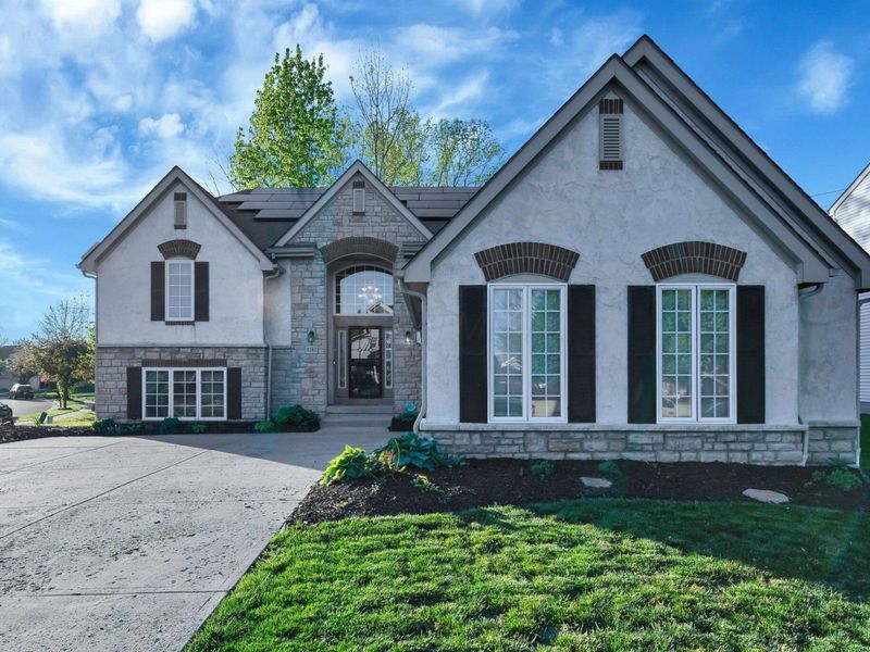 8142 Bellow Park Drive , Reynoldsburg, OH 43068 Photo 1