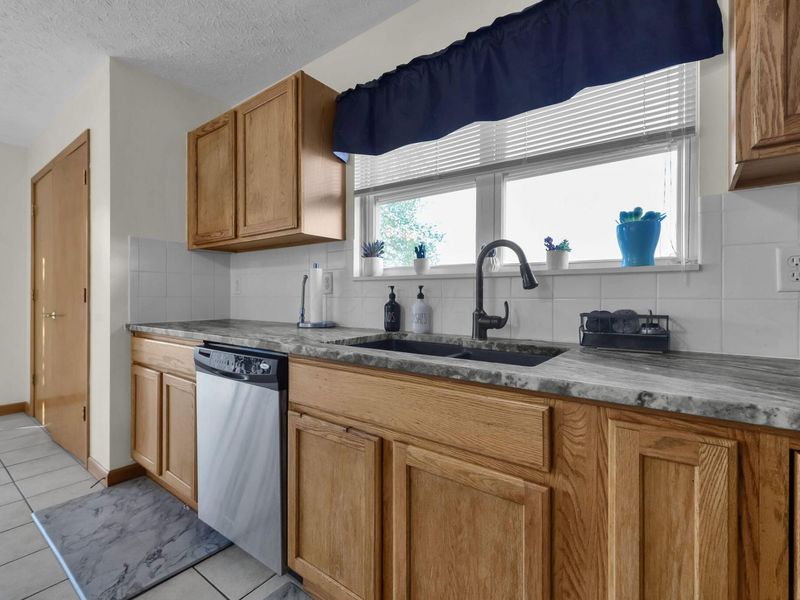 8142 Bellow Park Drive , Reynoldsburg, OH 43068 Photo 14