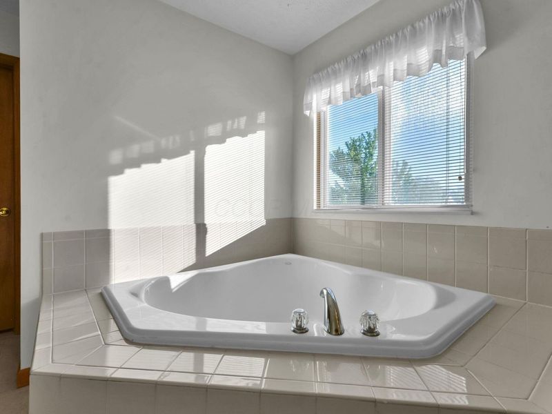 8142 Bellow Park Drive , Reynoldsburg, OH 43068 Photo 33