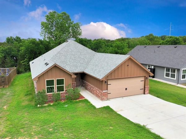 2615 San Gabriel Drive , Granbury, TX 76048