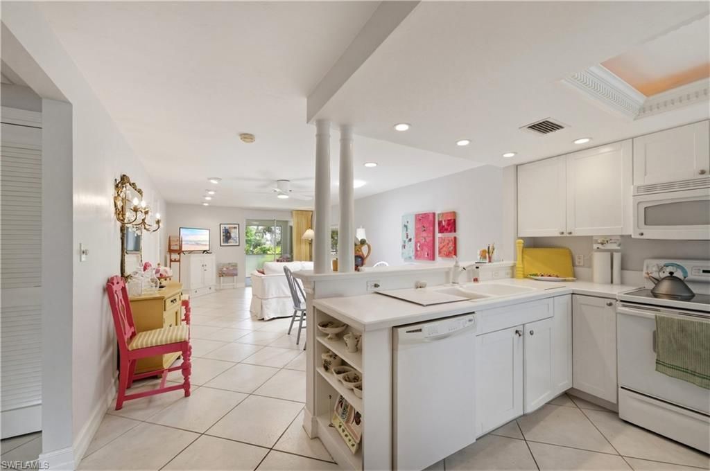 5579 Rattlesnake Hammock Rd, Unit B7, Naples, FL 34113 Photo