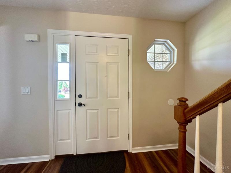 419 Thomas Pointe Court, Monroe, OH 45050 Photo 2