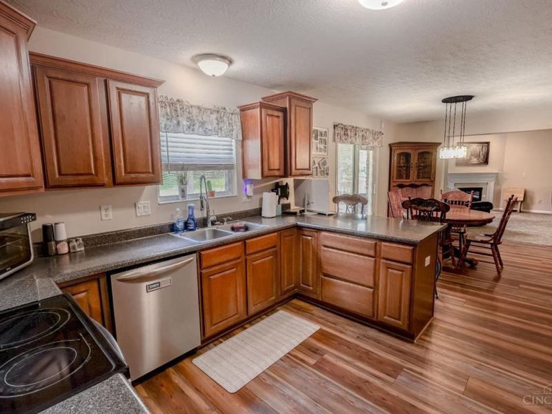 419 Thomas Pointe Court, Monroe, OH 45050 Photo 6