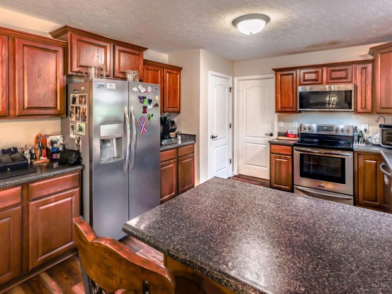 419 Thomas Pointe Court, Monroe, OH 45050 Photo 9