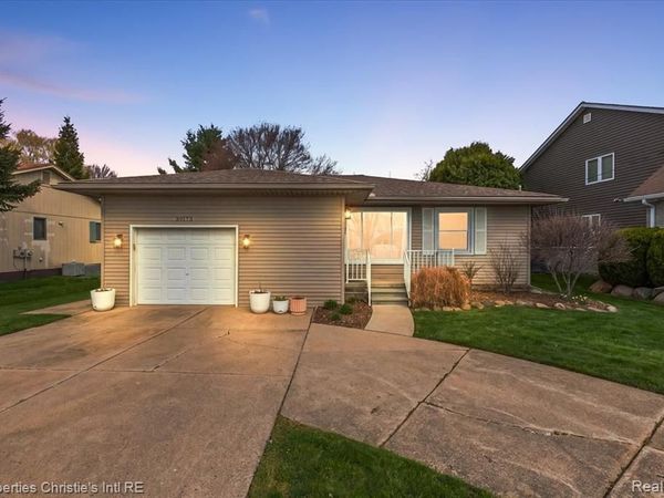 39173 Lakeshore Drive , Harrison Twp, MI 48045