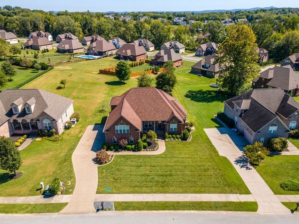 219 Amana Dr , Lebanon, TN 37087