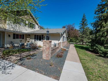 7552 15th Street Lane N, Oakdale, MN 55128