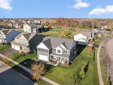 3863 Founders Path, Chaska, MN 55318