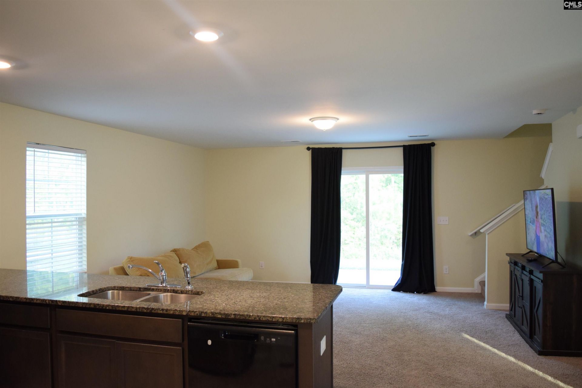 663 Wooster Court  Photo 6