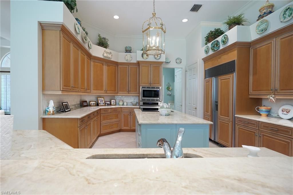 710 Shadow Lake Ln, Naples, FL 34108 Photo