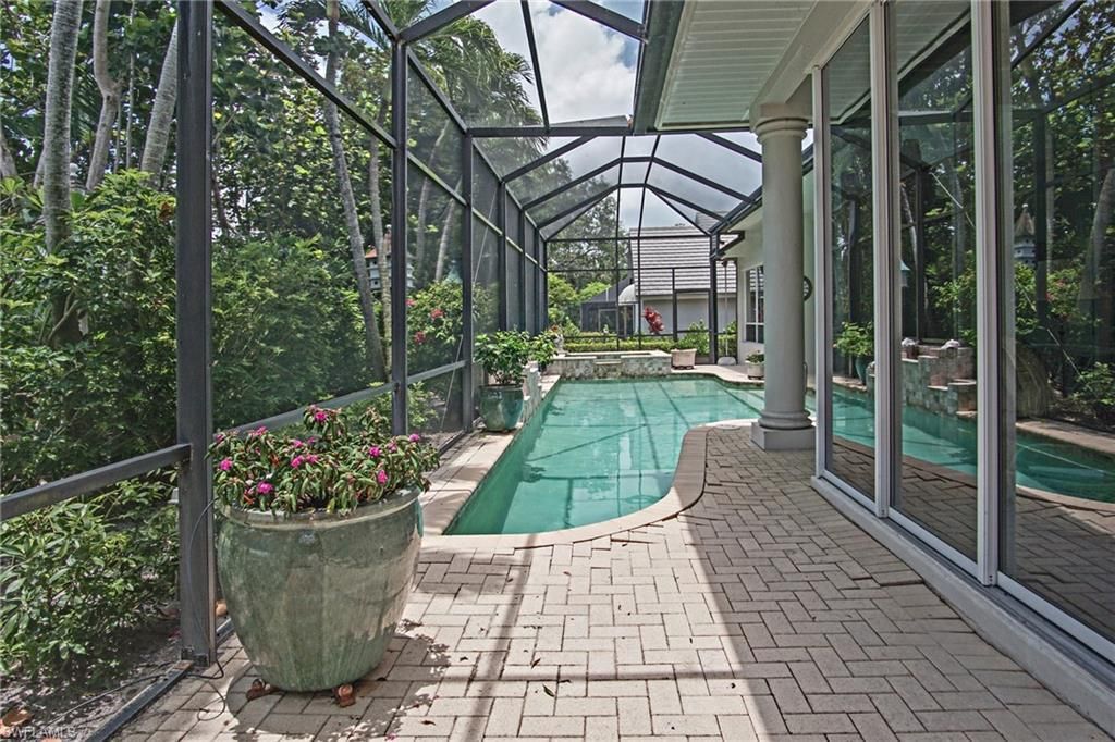 710 Shadow Lake Ln, Naples, FL 34108 Photo