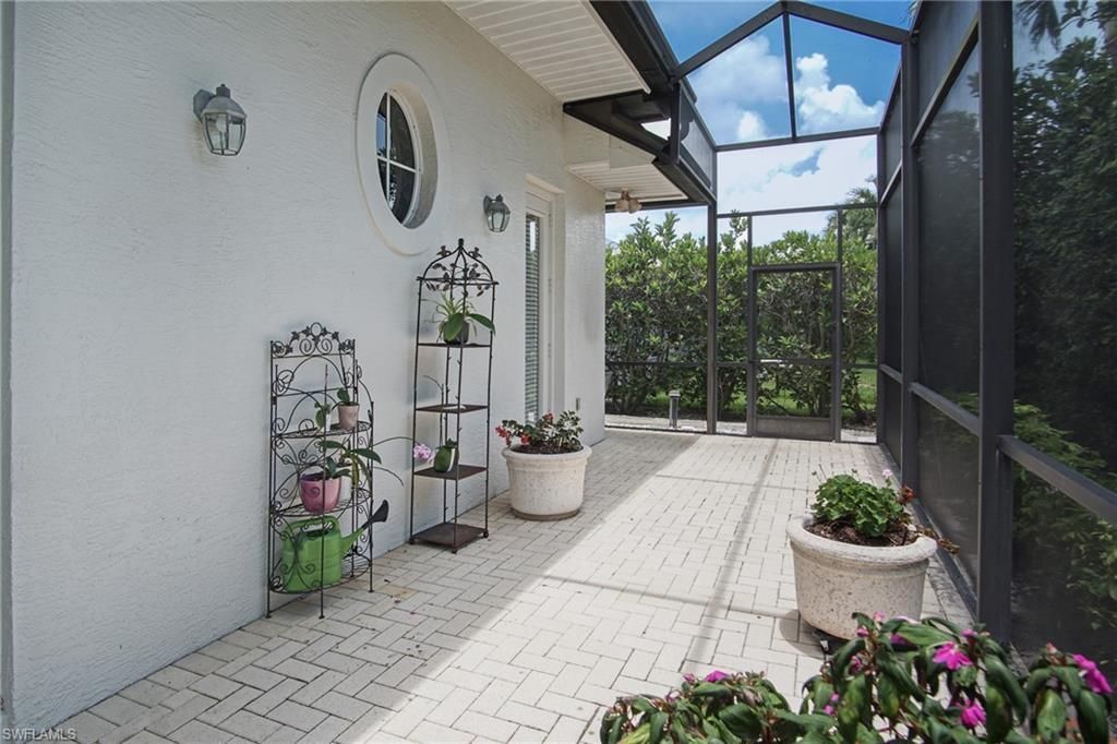 710 Shadow Lake Ln, Naples, FL 34108 Photo