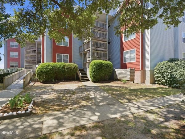 700 W 1st Street, Unit H7, Kill Devil Hills, NC 27948