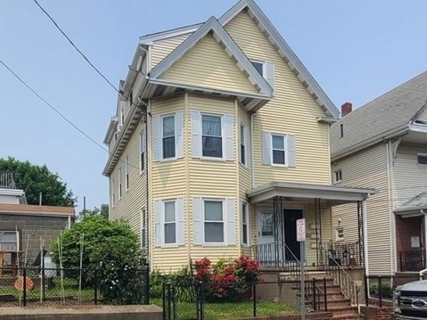 26-28 Leyden St, Unit 3, Medford, MA 02155