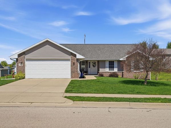 5173 Park Place, Asbury, IA 52002
