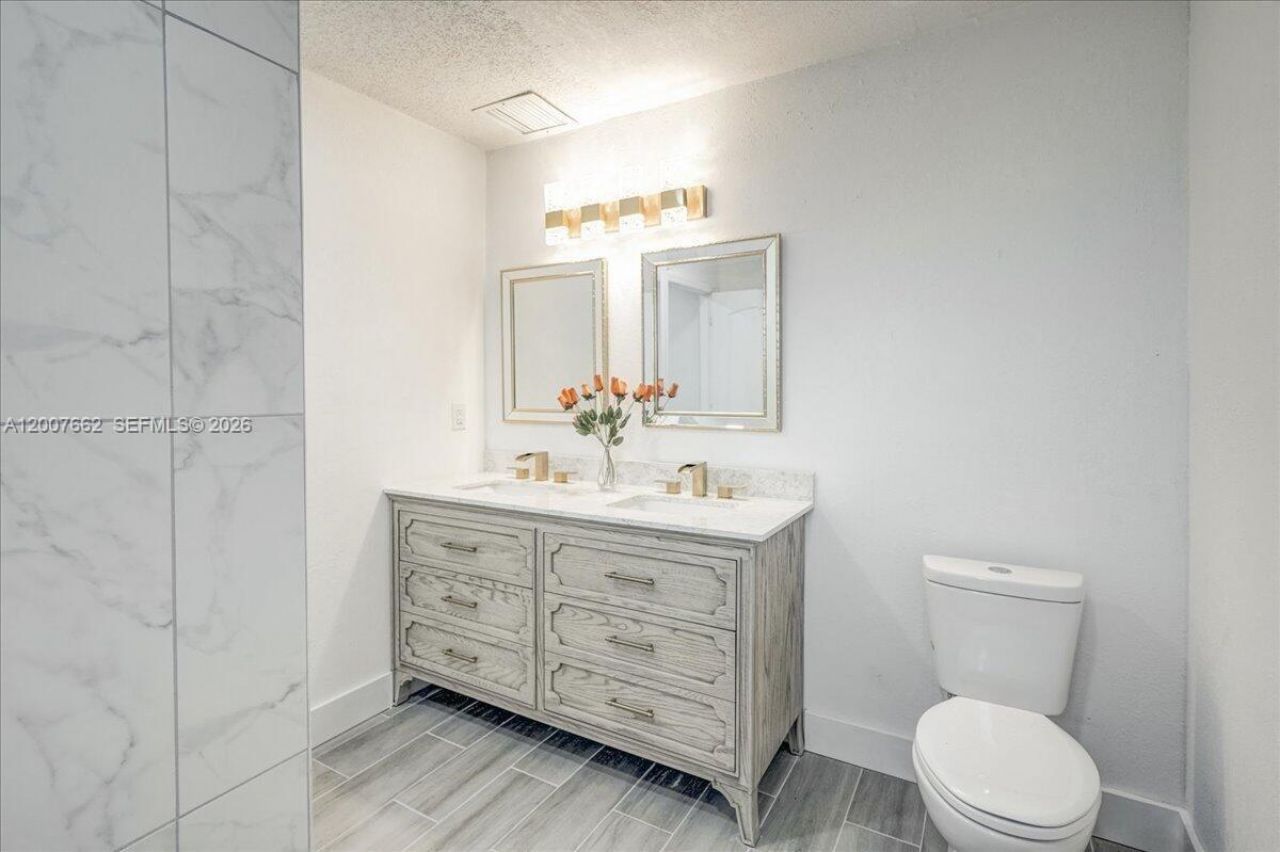 1480 W 36th St, Riviera Beach, FL 33404 Photo