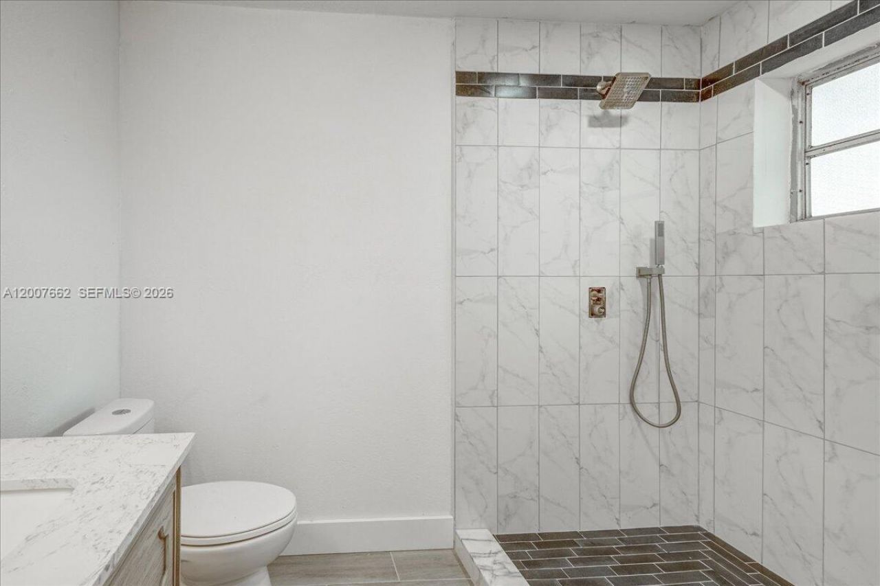 1480 W 36th St, Riviera Beach, FL 33404 Photo