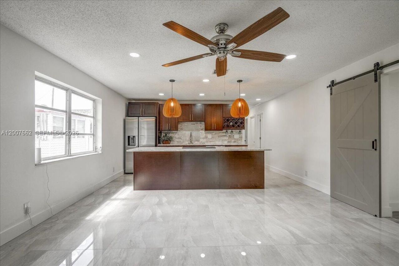 1480 W 36th St, Riviera Beach, FL 33404 Photo