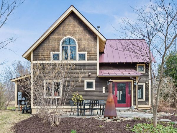 543 Ten Stones Circle, Charlotte, VT 05445