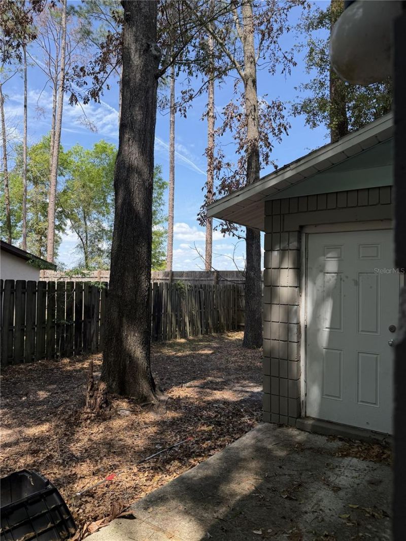 1718 SW 69 Terrace , Gainesville, FL 32607 Photo