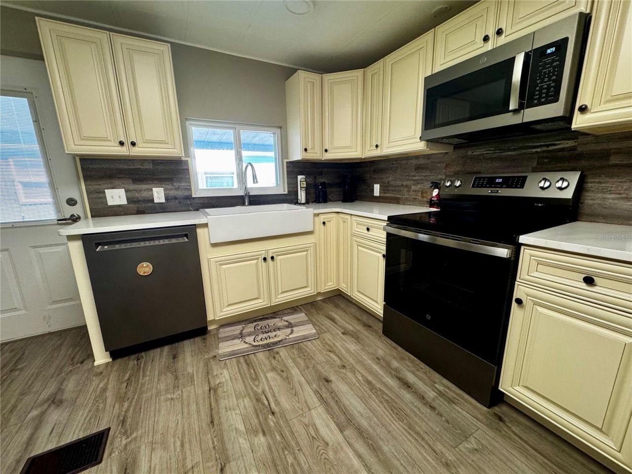 5619 Bayshore Road , Unit 120, Palmetto, FL 34221 Photo
