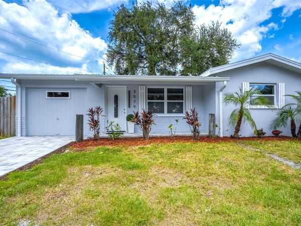 3579 POCAHONTAS DRIVE , LARGO, FL 33774