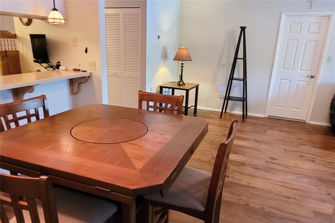 5071 Barrington Circle, Unit 1602, Sarasota, FL 34234 Photo
