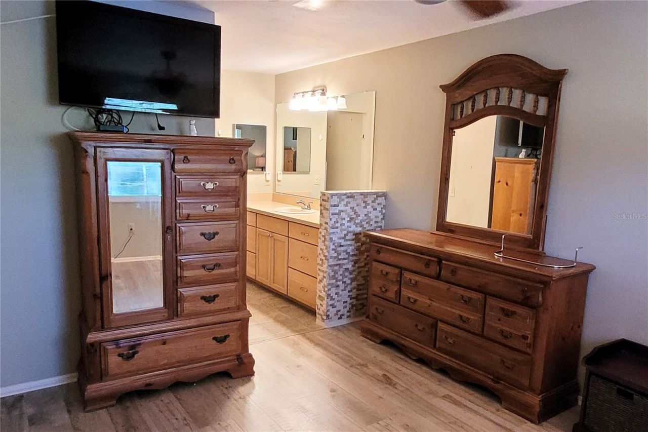 5071 Barrington Circle, Unit 1602, Sarasota, FL 34234 Photo