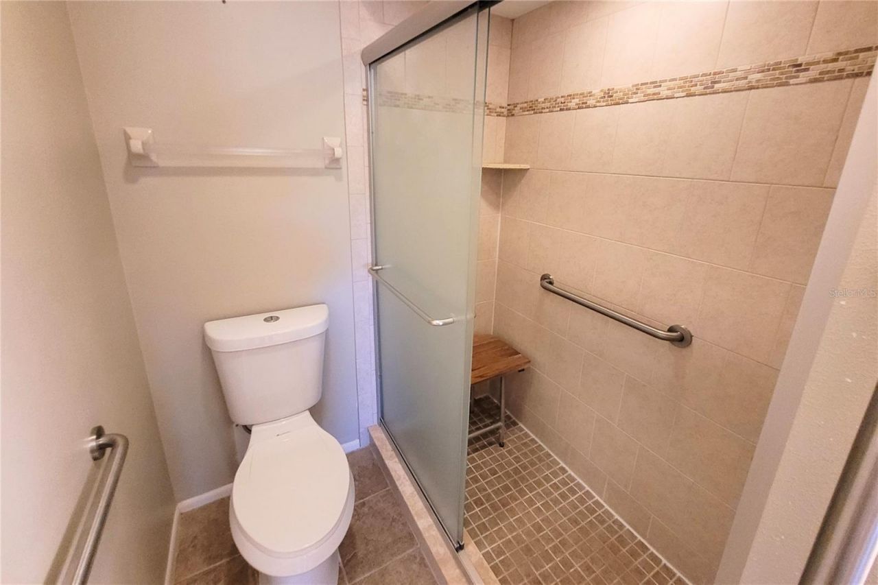 5071 Barrington Circle, Unit 1602, Sarasota, FL 34234 Photo