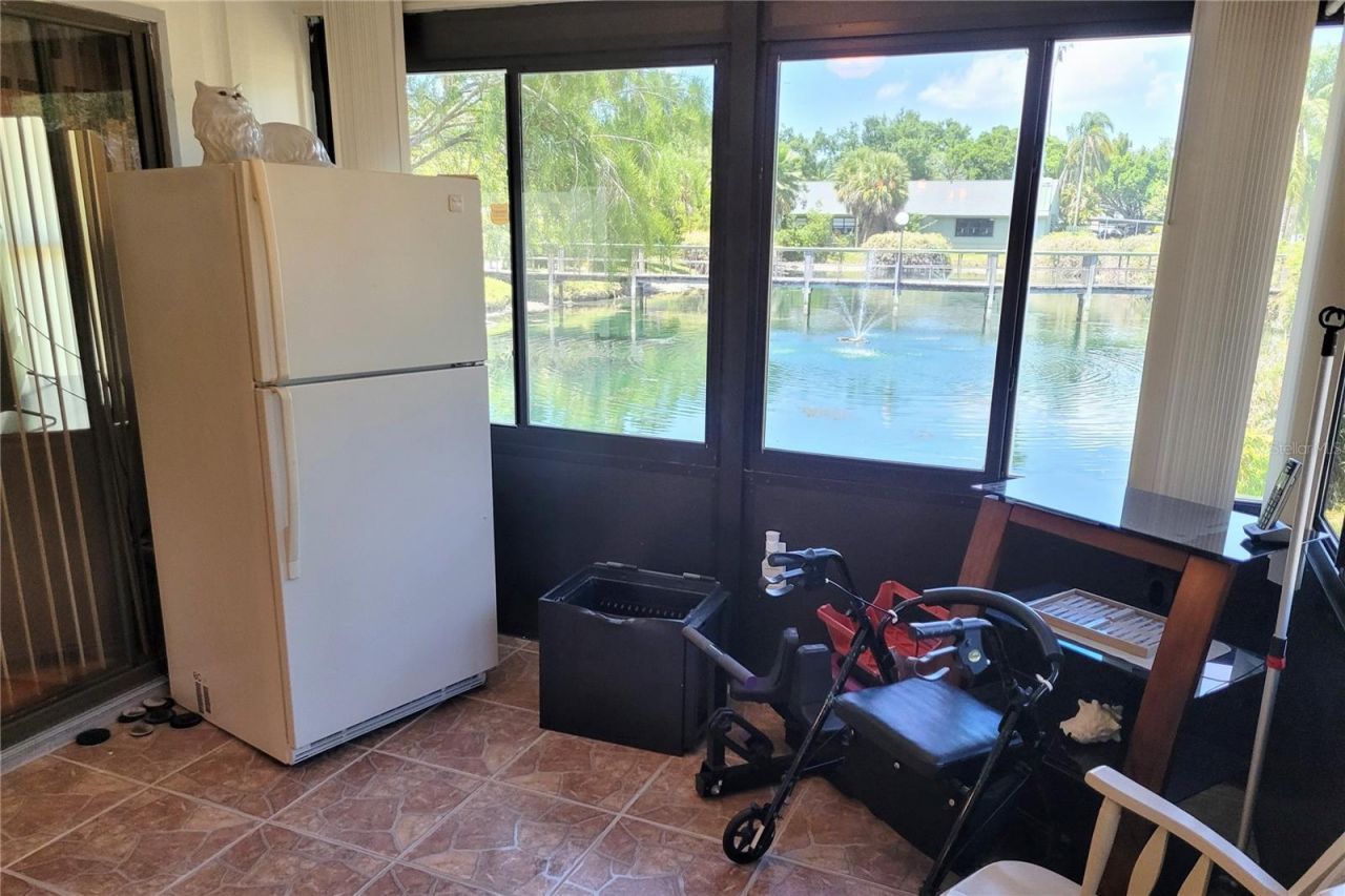 5071 Barrington Circle, Unit 1602, Sarasota, FL 34234 Photo