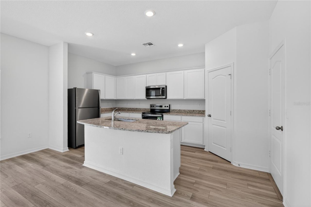 13485 Leaping Water Way, Astatula, FL 34705 Photo