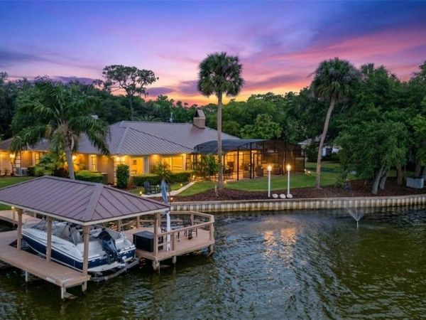 29650 SQUIRREL POINT ROAD, TAVARES, FL 32778