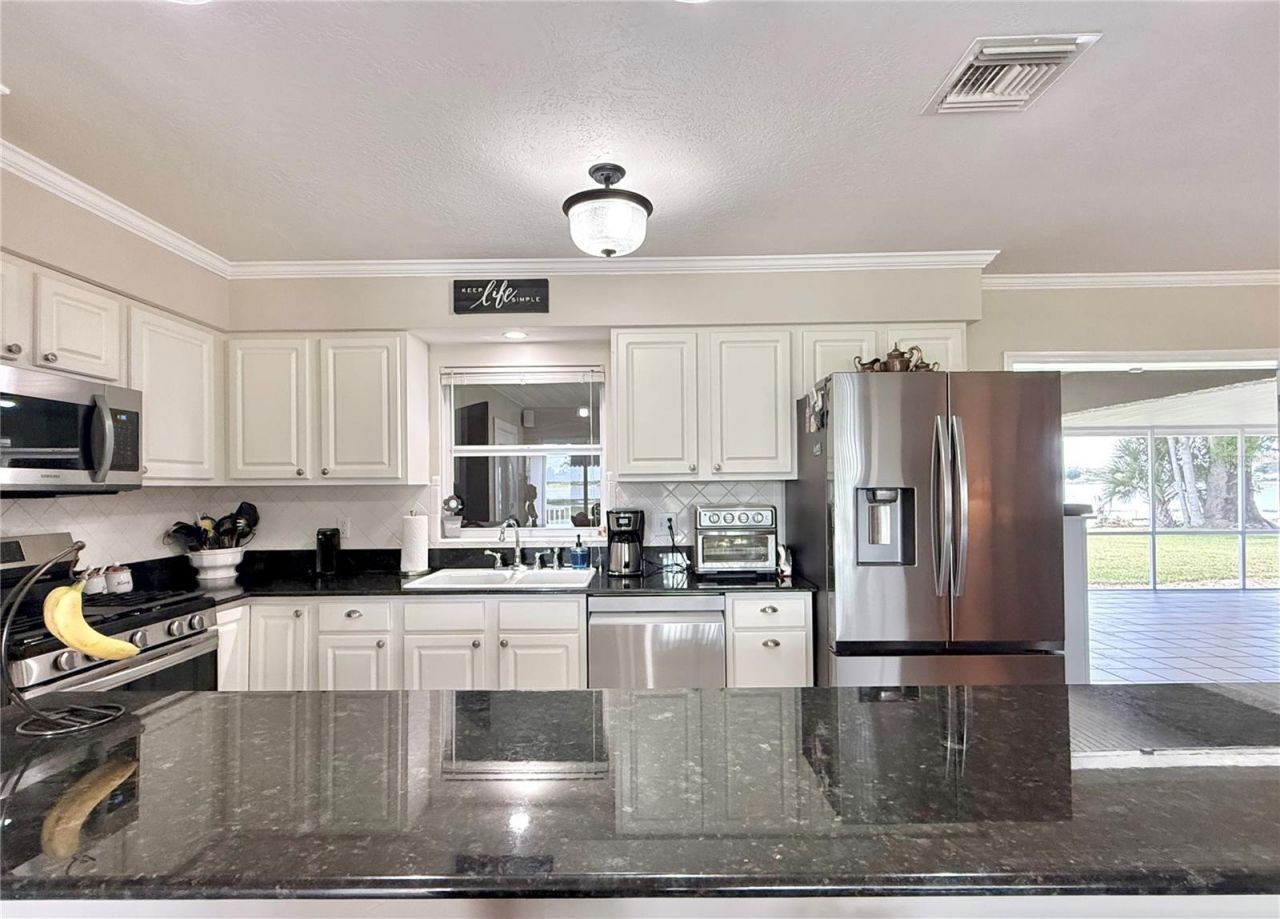 77 W Lake Damon Drive , Avon Park, FL 33825 Photo