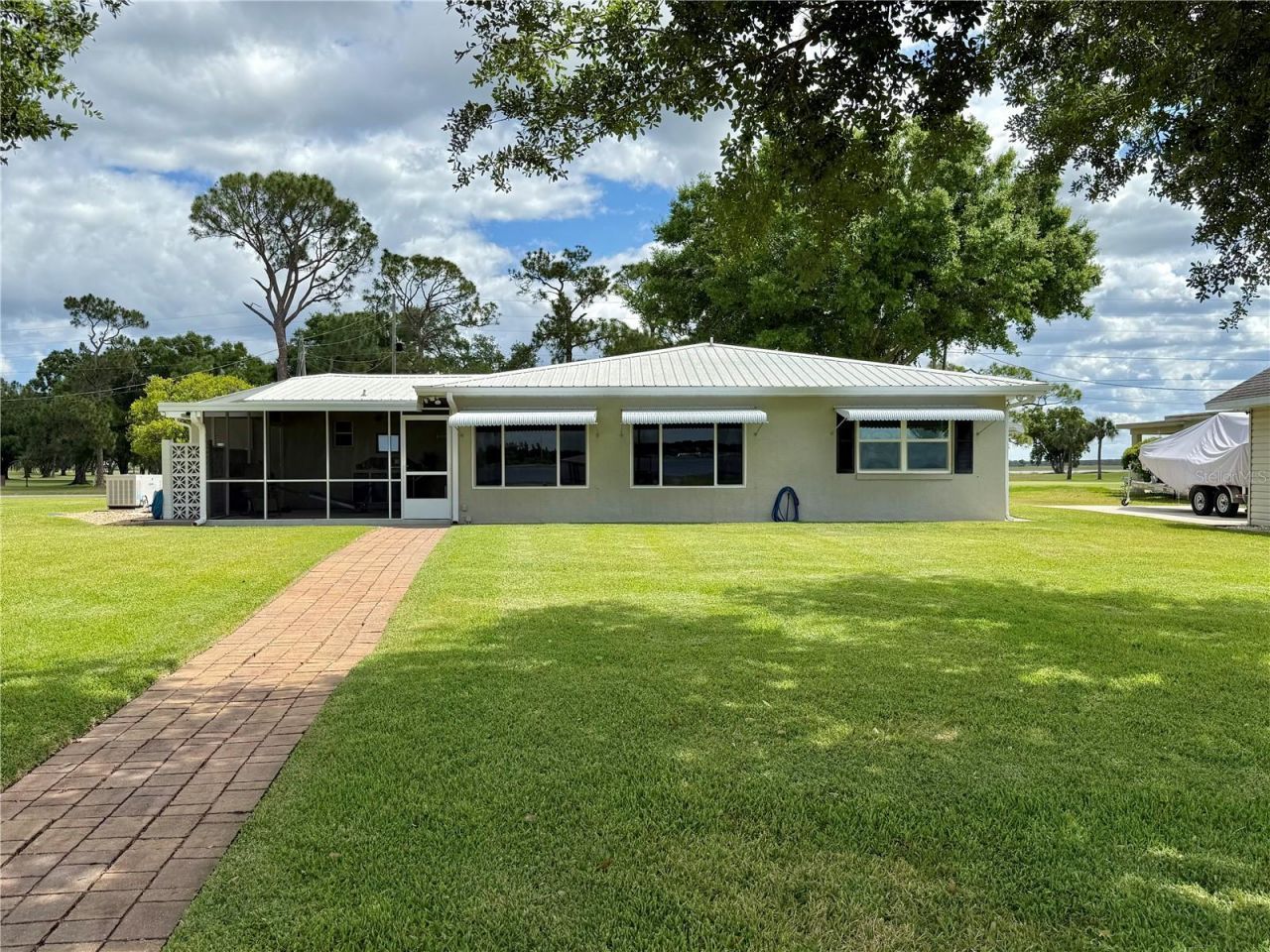 77 W Lake Damon Drive , Avon Park, FL 33825 Photo