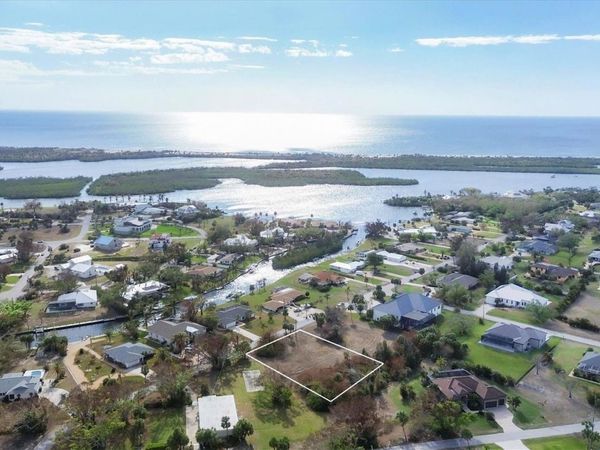 170 SPYGLASS ALLEY , PLACIDA, FL 33946