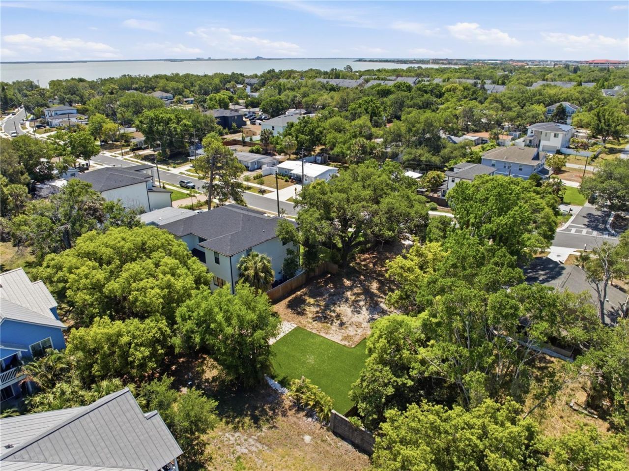 2929 W Averill Avenue, Tampa, FL 33611 Photo