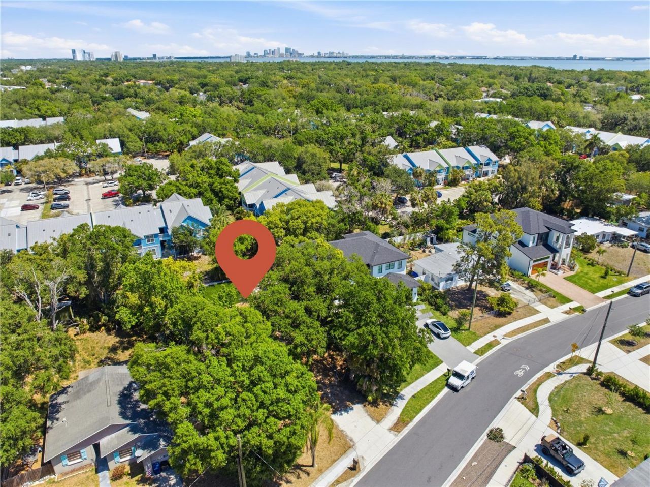 2929 W Averill Avenue, Tampa, FL 33611 Photo