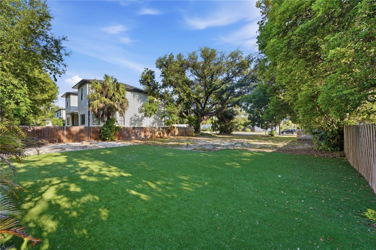 2929 W Averill Avenue, Tampa, FL 33611 Photo